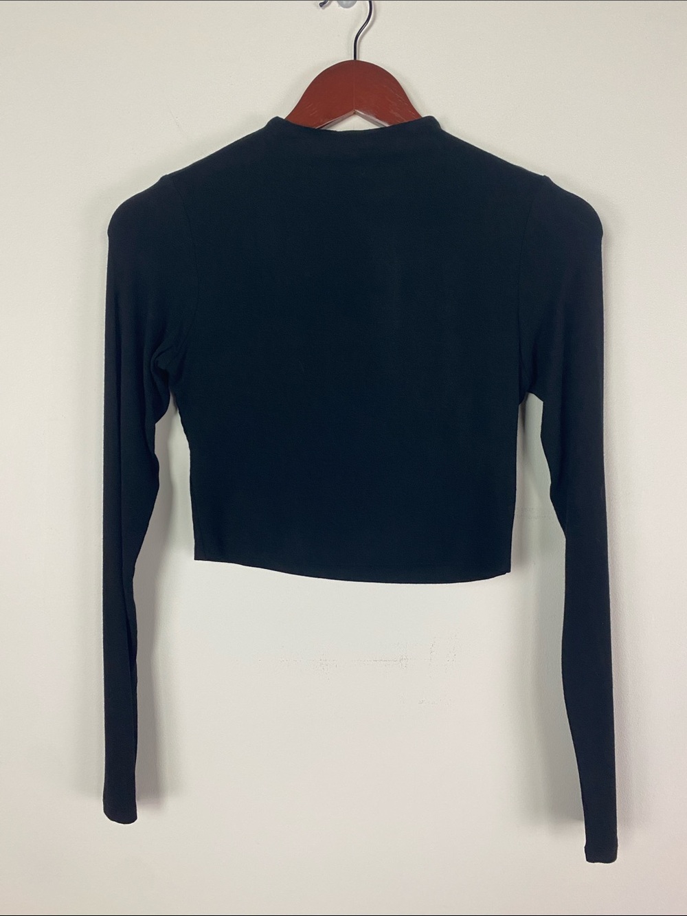 naked wardrobe Black Long-Sleeve Cropped Top